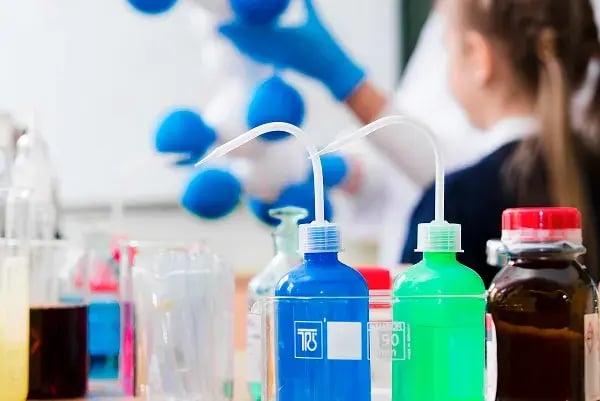 industic-14-600x401 4